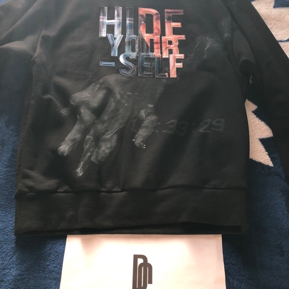 Juun.J "Hide Yourself" Sweatshirt - Picture 3 of 7